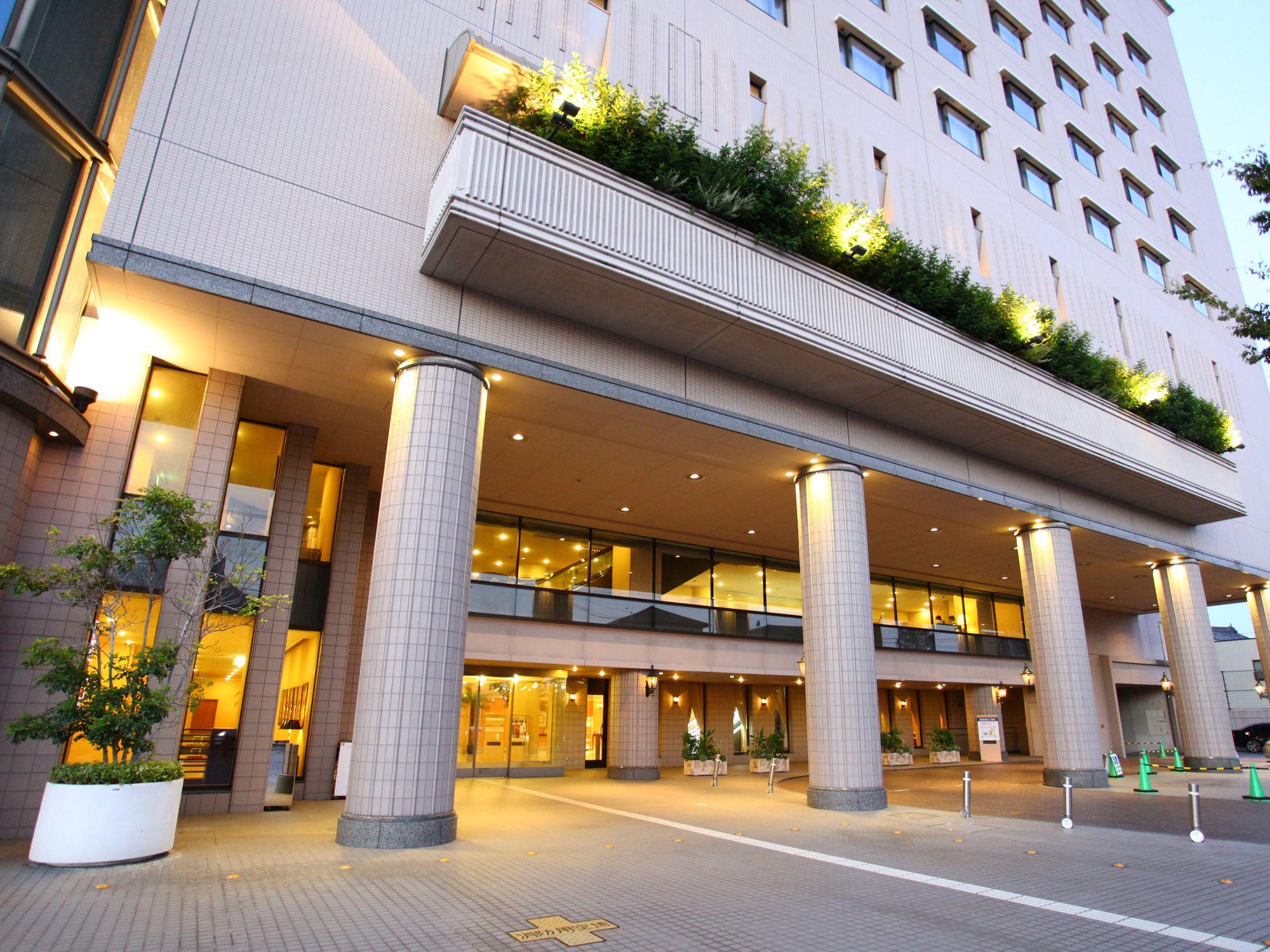 知立皇冠饭店 4* 知立市