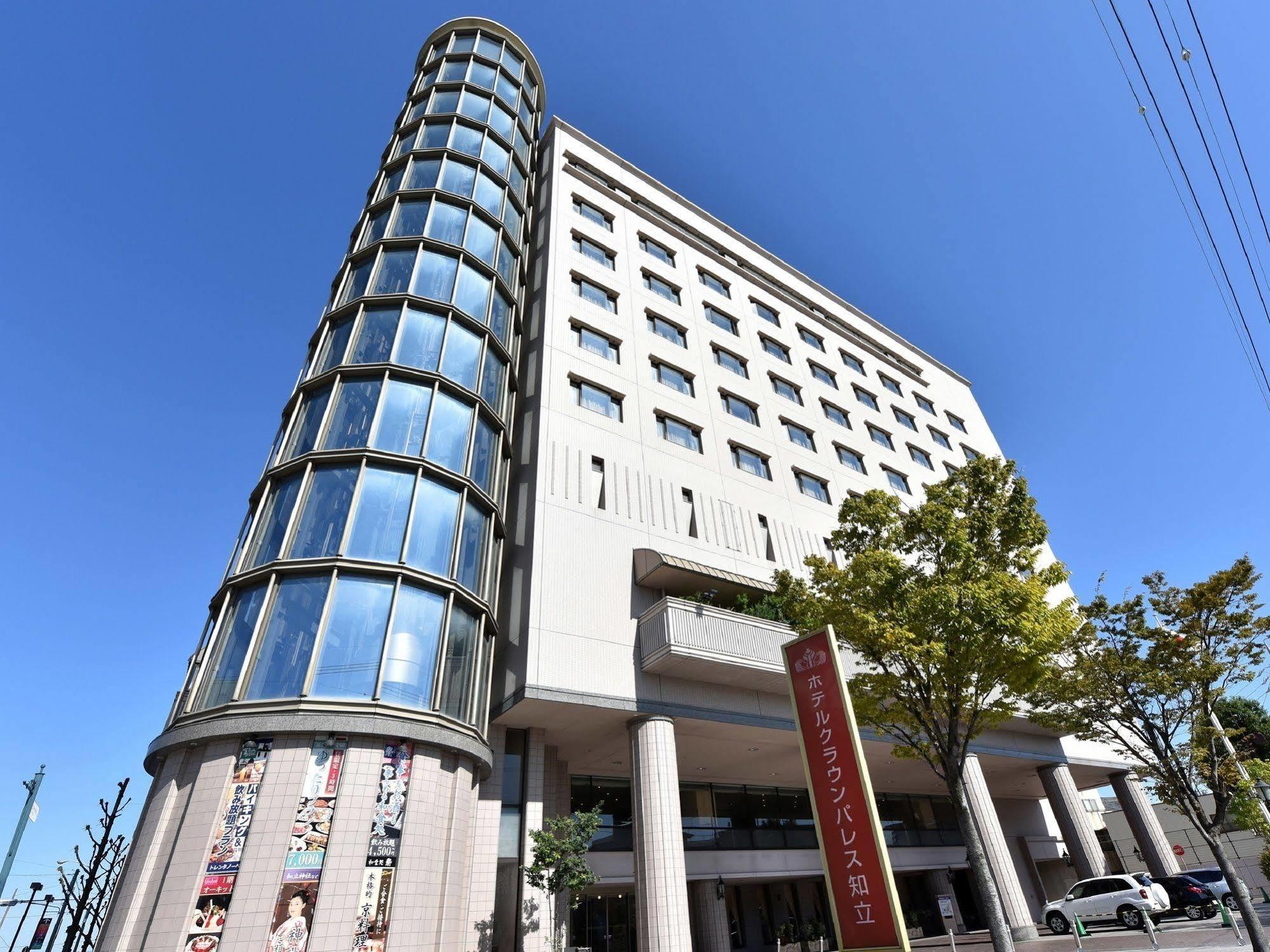 酒店 知立皇冠饭店