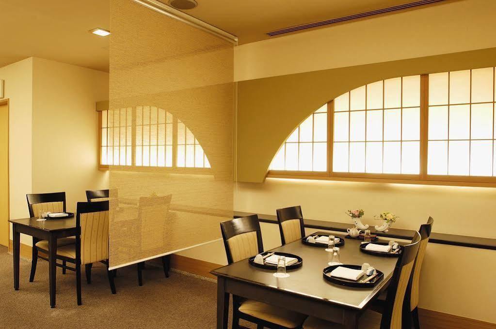 酒店 知立皇冠饭店